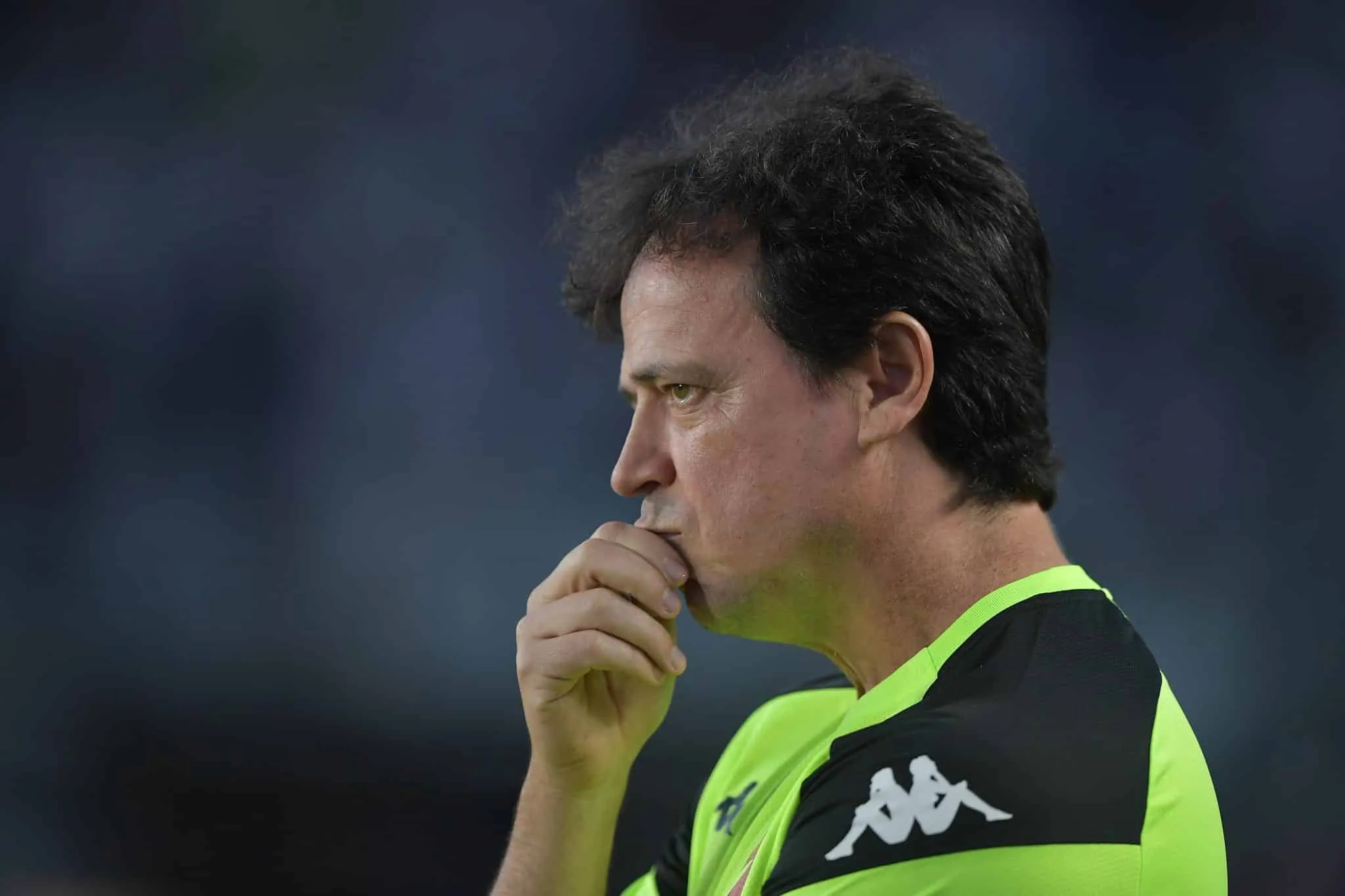 Campo e entrevista exp&otilde;em contradi&ccedil;&otilde;es que prejudicam Diniz no Vasco