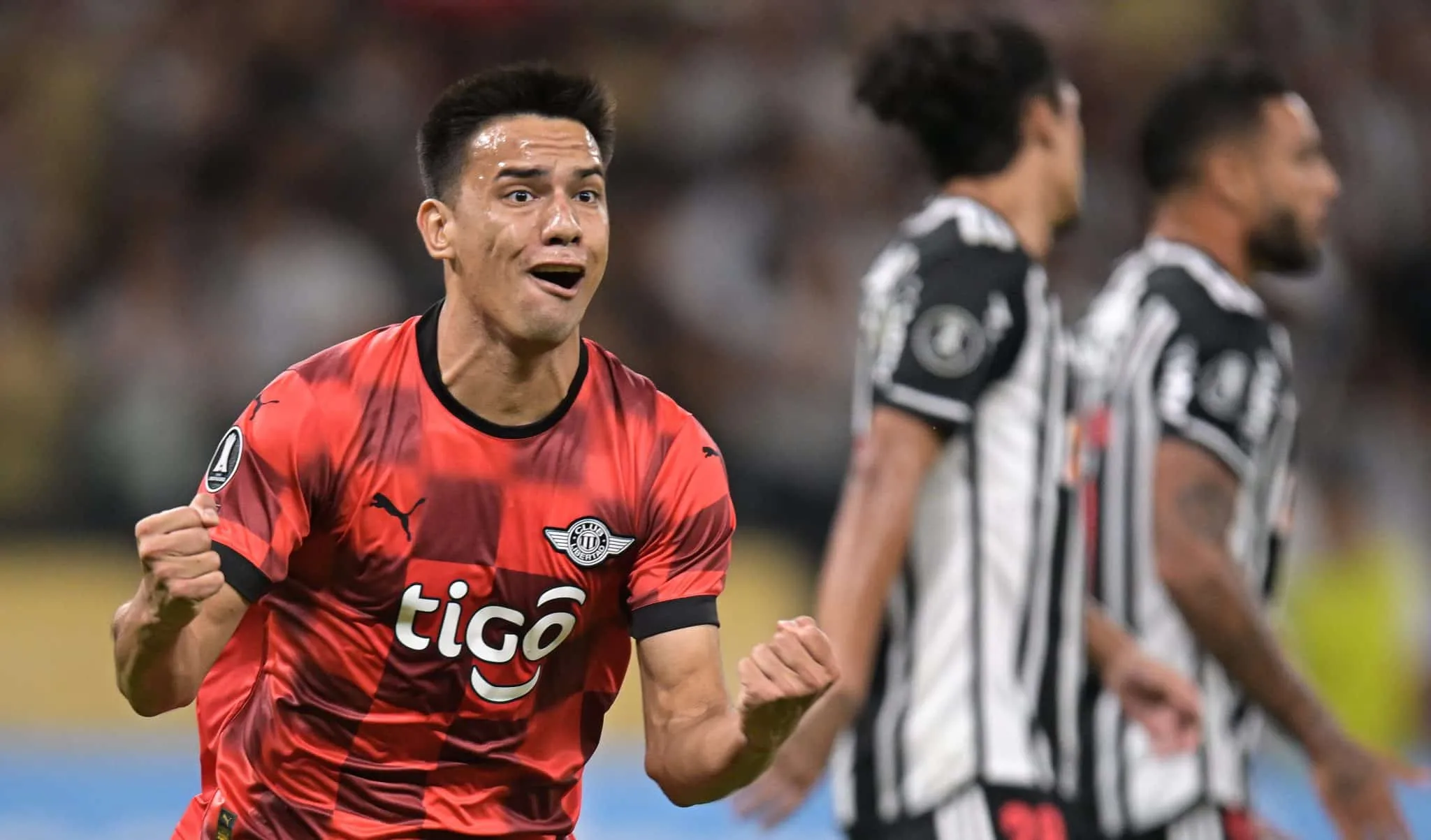 O Libertad marcou logo cedo, moldou o jogo ao seu gosto e derrotou o Galo dentro do Mineir&atilde;o