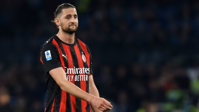 &lsquo;Desagrad&aacute;vel&rsquo;: Rabiot condena atitude da torcida do Milan ap&oacute;s tomar tr&ecirc;s da Udinese
