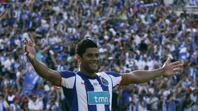 &lsquo;Lembra o Hulk&rsquo;: Ex-S&atilde;o Paulo voa no Porto e jornalistas revelam motivos para boa fase