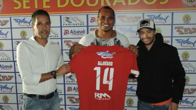 Alo&iacute;sio Chulapa e Carlinhos Bala, os medalh&otilde;es que chegam com impacto aos estreantes da S&eacute;rie D