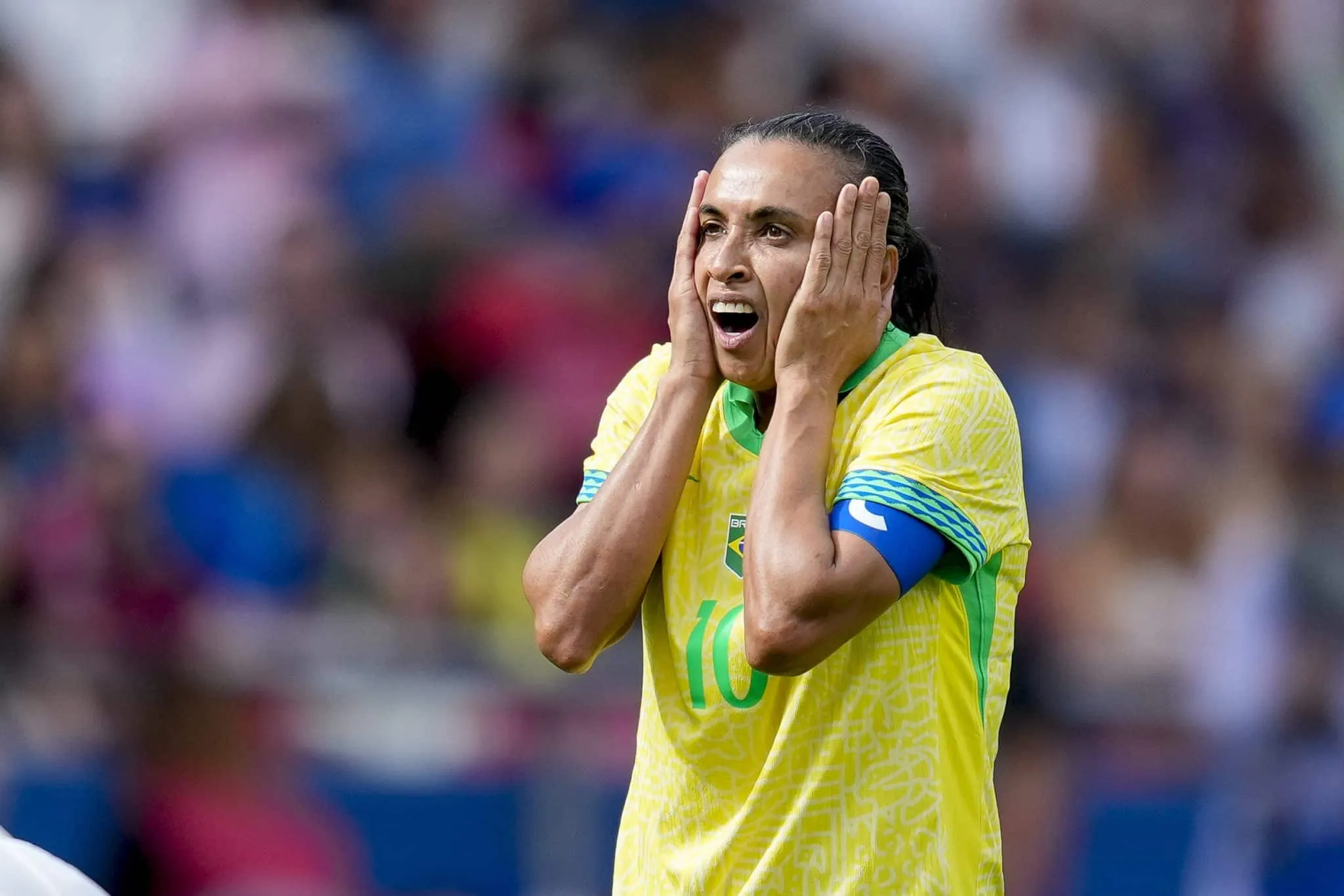 Sem Marta, Brasil vai tentar superar freguesia hist&oacute;rica contra Fran&ccedil;a