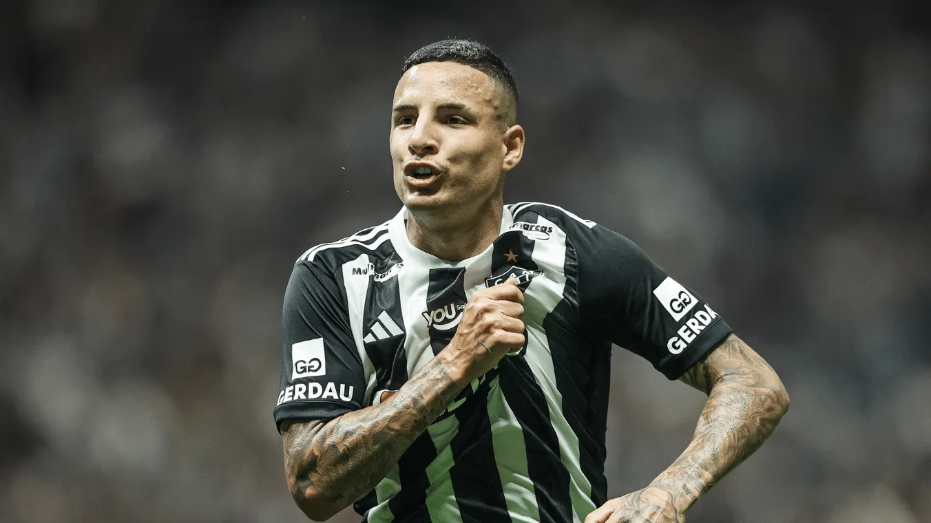 Arana justifica escolha de Milito e comanda virada do Atl&eacute;tico-MG sobre o Vasco
