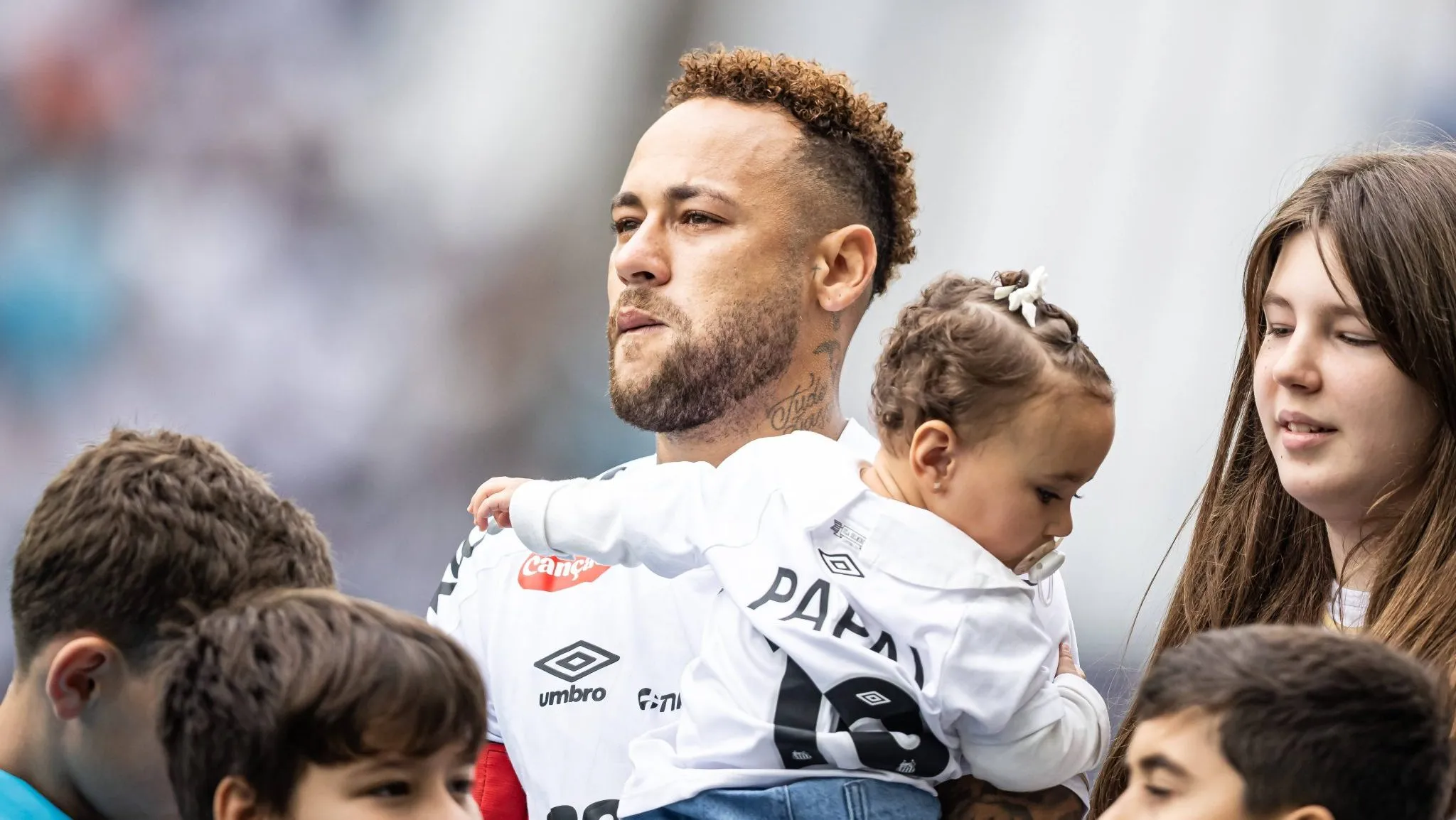 Neymar chora em &uacute;ltimo jogo pelo Santos antes da convoca&ccedil;&atilde;o para a Copa do Mundo