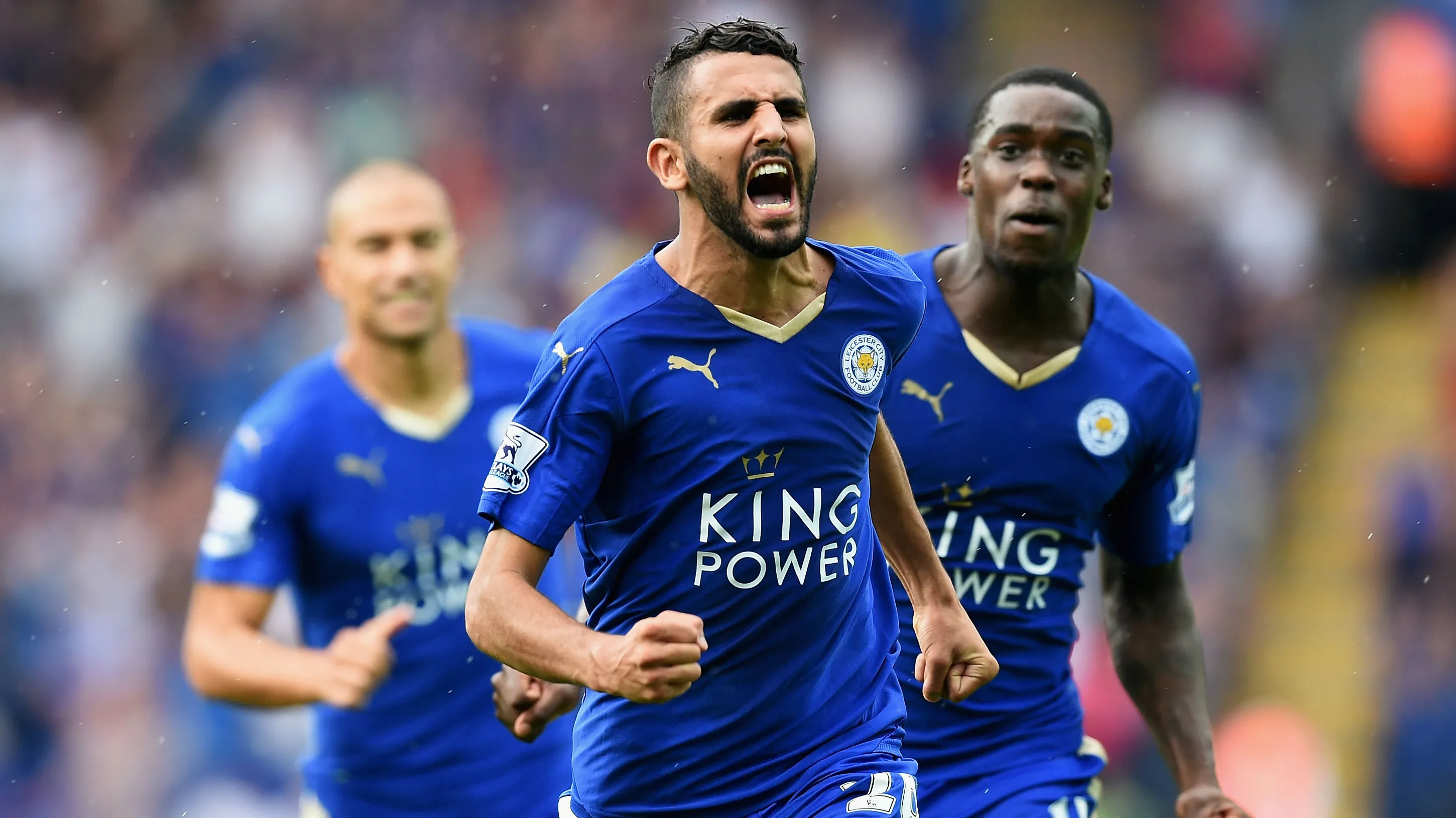 Riyad Mahrez (Meia, 24 anos) &ndash; Nascido na Fran&ccedil;a, estreou profissionalmente em 2009, pelo Quimper, da quarta divis&atilde;o. Um ano depois estava no time b do Le Havre, tamb&eacute;m da quarta, e precisou de duas temporadas at&eacute; ganhar uma chance no elenco principal. Destaque na Ligue 2, chegou ao Leicester em janeiro de 2014, por &pound; 375 mil, e logo ajudou no acesso.
