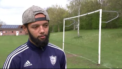 Jogador de clube amador ingl&ecirc;s abandona o futebol ap&oacute;s sofrer ofensa racial em final de campeonato