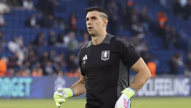PSG responde provoca&ccedil;&atilde;o de Dibu Mart&iacute;nez com festival de gola&ccedil;os contra o Aston Villa