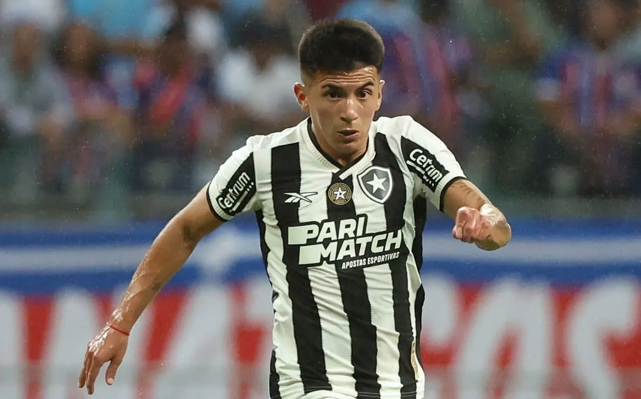 Em 45 minutos, Thiago Almada mostrou o que pode dar ao Botafogo