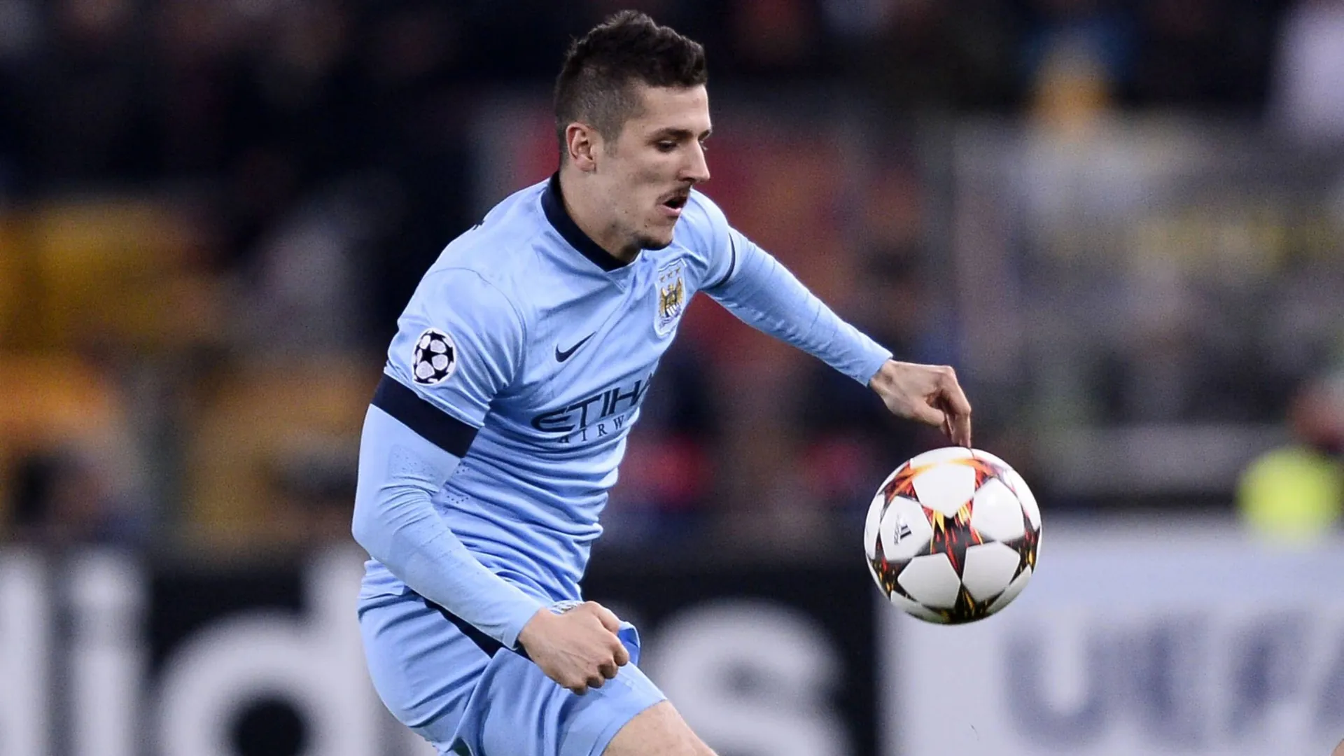 Stevan Jovetić, atacante do Manchester City, durante a partida da Champions League entre Roma e Manchester City, em 10 de dezembro de 2014.