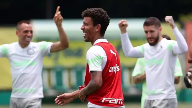 Marcos Rocha se aproxima de renova&ccedil;&atilde;o e recordes como pe&ccedil;a-chave em arrancada do Palmeiras