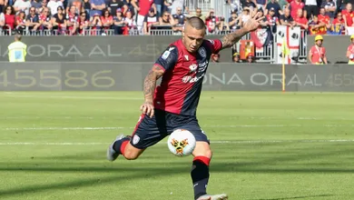 Nainggolan soltou um caracter&iacute;stico petardo de fora da &aacute;rea para fazer seu primeiro gol no retorno ao Cagliari