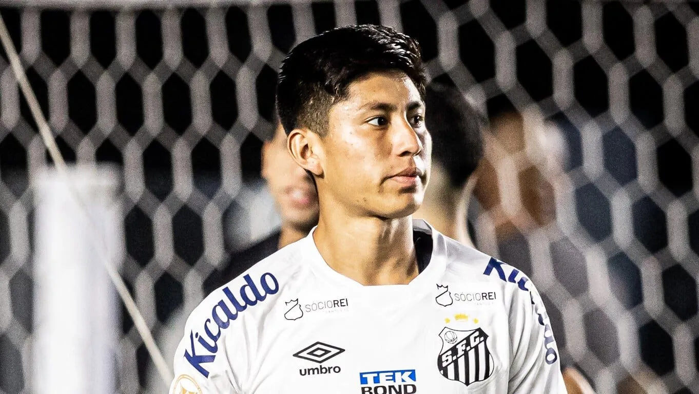 Carille finalmente atende pedido da torcida em vit&oacute;ria f&aacute;cil do Santos