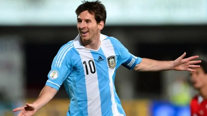 E agora, Maradona? Messi superou sua marca