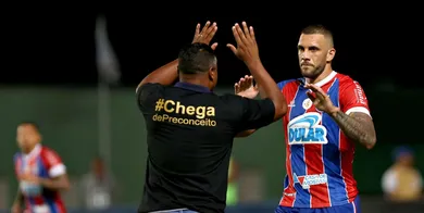 Bahia e Gr&ecirc;mio se unem para promover no Brasileir&atilde;o campanha de combate ao racismo
