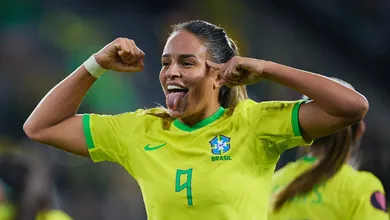 Gabi Nunes fala sobre momento da Sele&ccedil;&atilde;o e projeta Copa no Brasil: &lsquo;Trouxemos o respeito de volta&rsquo;