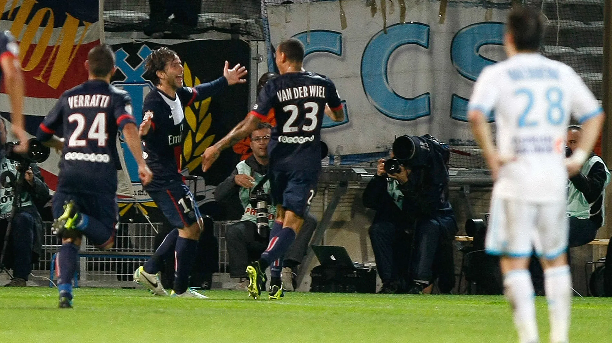 Marseille desperdi&ccedil;a chance de ouro na Ligue 1 contra o PSG