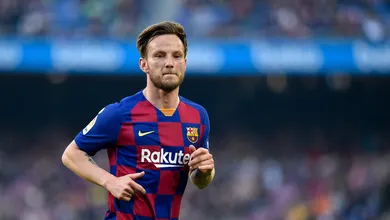 Ap&oacute;s 6 meses na Ar&aacute;bia Saudita, Rakitic pode voltar para casa na Europa
