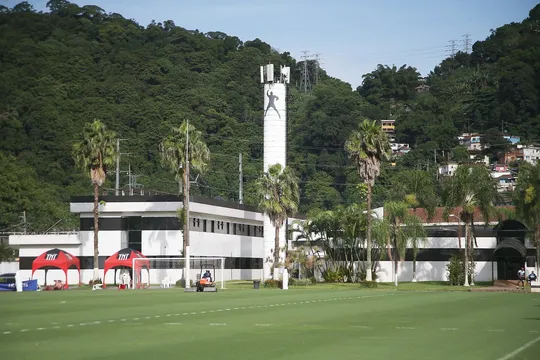 Governo Federal inicia processo para leil&atilde;o que pode garantir CT ao Santos