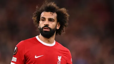 Salah responde censura da Premier League com apelo por fim da guerra e &ldquo;Palestina livre&rdquo;