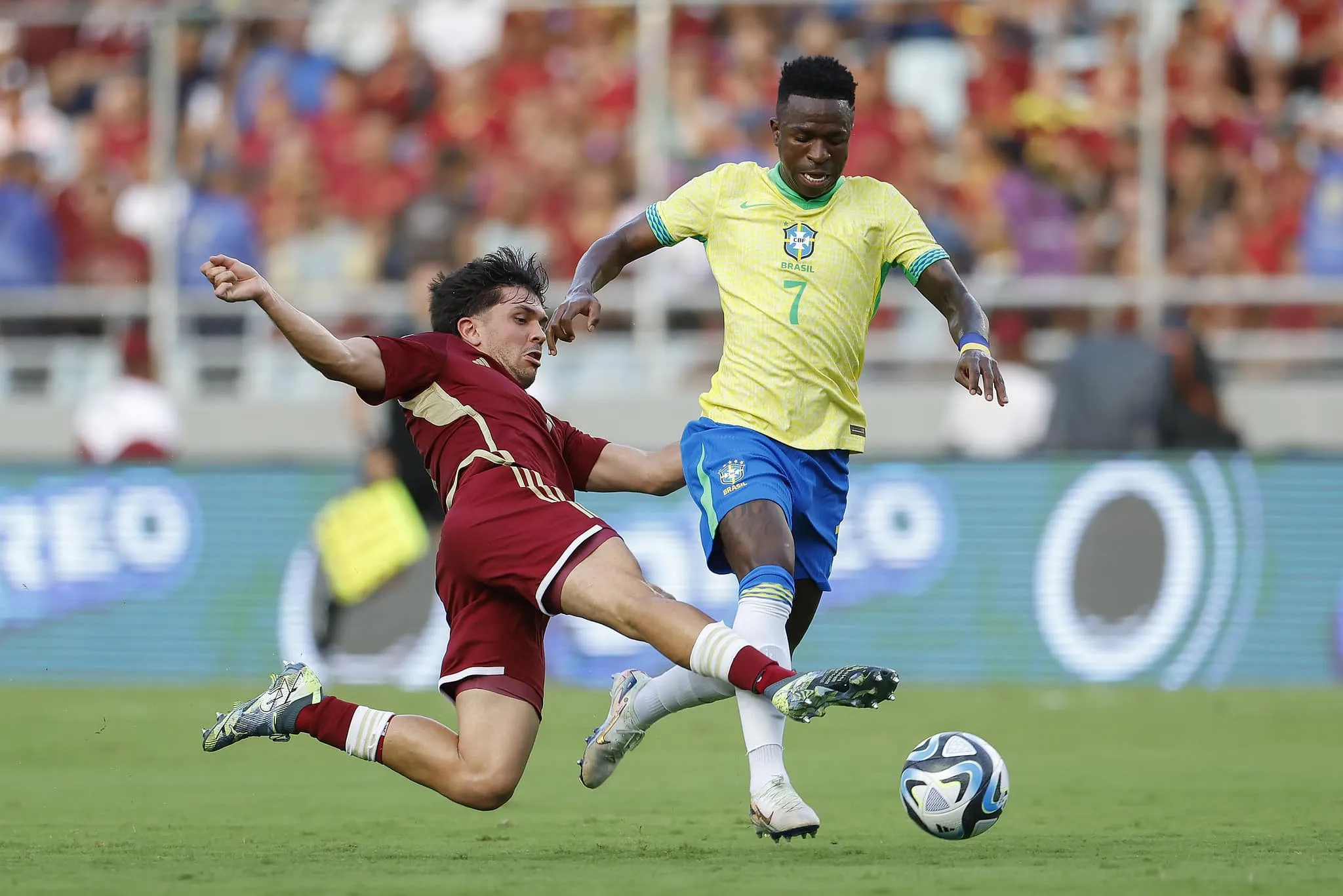 &lsquo;Vini Jr. revive fantasmas&rsquo;: imprensa internacional repercute 1 a 1 do Brasil com a Venezuela
