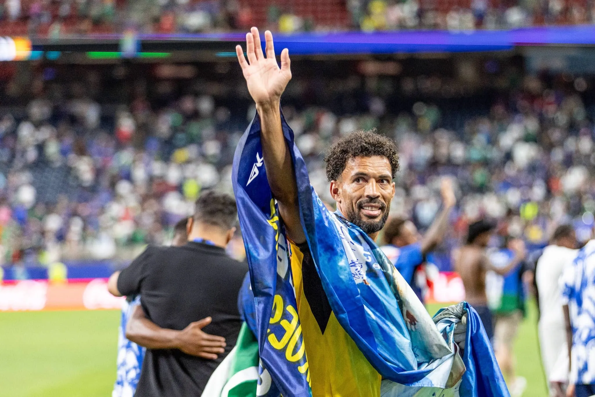 Vozinha comemora classifica&ccedil;&atilde;o de Cabo Verde aos 16 avos da Copa do Mundo