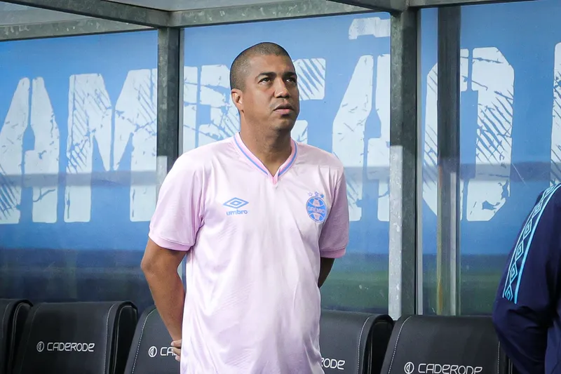 Marcelo Salles comandou o Gr&ecirc;mio interinamente em tr&ecirc;s partidas do Campeonato Brasileiro