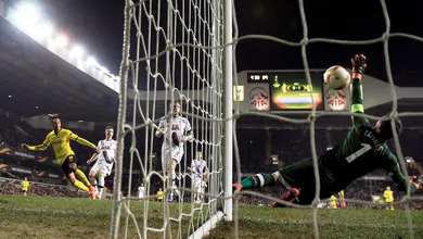 Enquanto Dortmund acabava com o Tottenham, torcida protestou contra &lsquo;Superliga Europeia&rsquo;