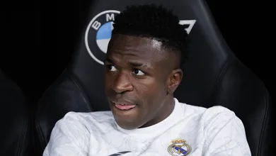 Em noite estrelada de brasileiros, Vini Jr &lsquo;pune&rsquo; Ancelotti e Real Madrid goleia Espanyol