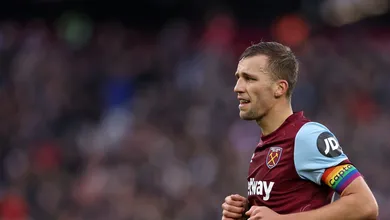 Destaque do West Ham h&aacute; anos, Soucek renova seu contrato at&eacute; 2027: &lsquo;Esta &eacute; a minha casa&rsquo;
