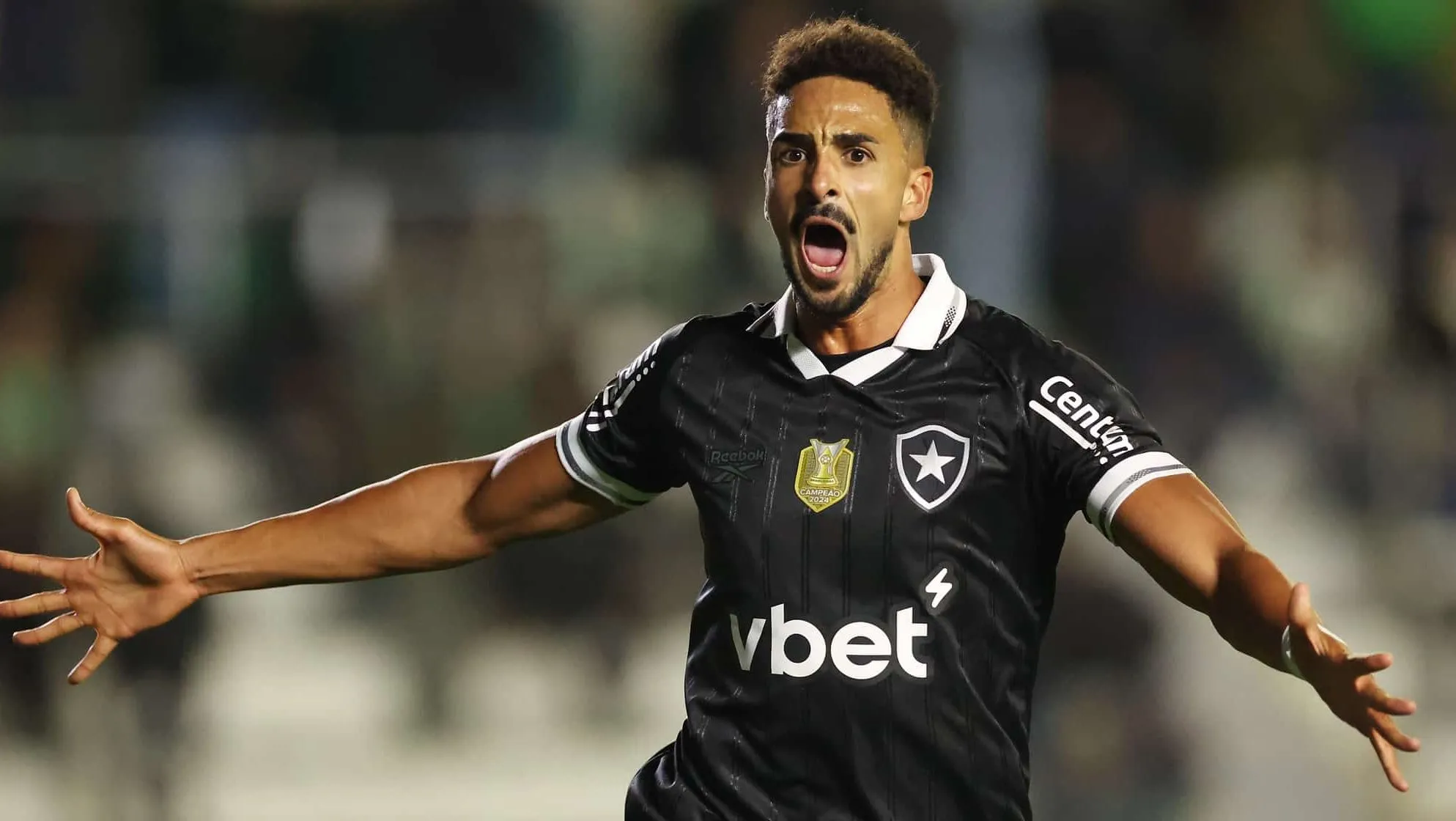 Estreante espanhol decide e Botafogo acaba com &lsquo;maldi&ccedil;&otilde;es&rsquo; diante do Juventude