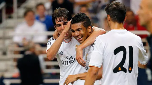 Casemiro emula Xabi Alonso no Real e se destaca contra Inter