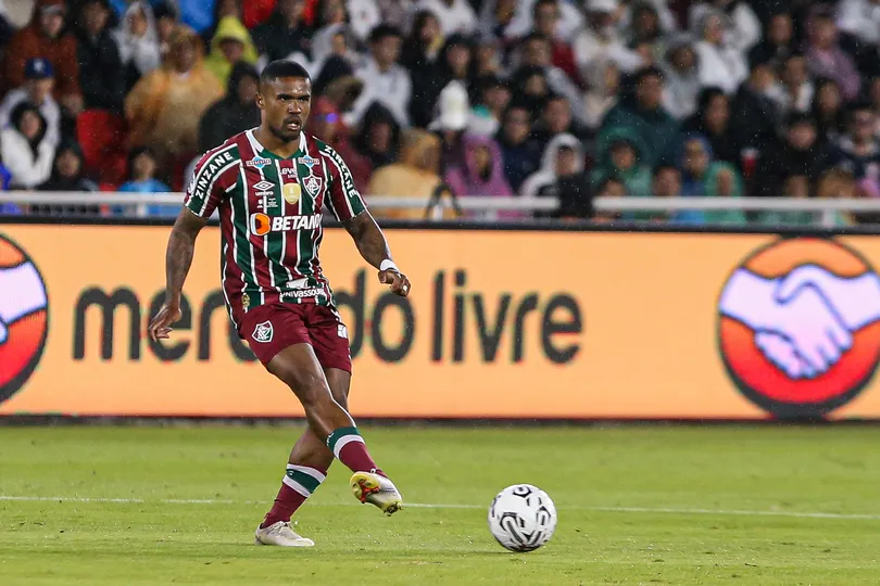 Douglas Costa pode ser titular do Fluminense contra o Flamengo pelo Carioca - Foto: MARCELO GON&Ccedil;ALVES / FLUMINENSE FC