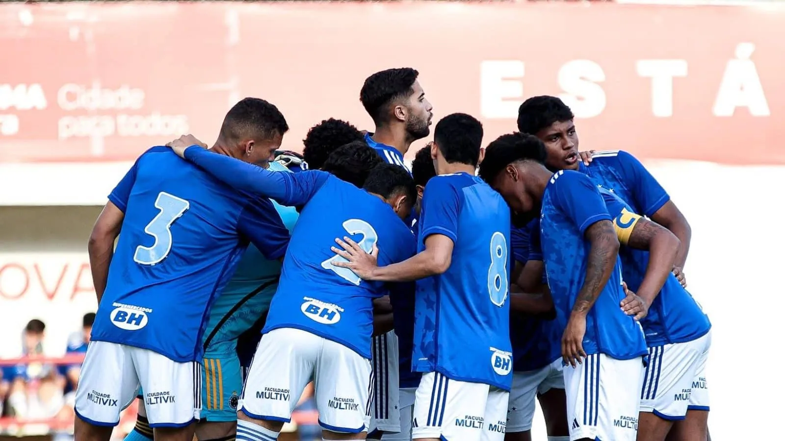 Tanz&acirc;nia, Nig&eacute;ria e mais: Cruzeiro amplia busca por jovens talentos mundo afora