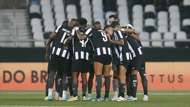 Contra o Bangu, Tiago Nunes vai intensificar testes no time do Botafogo de olho na Libertadores