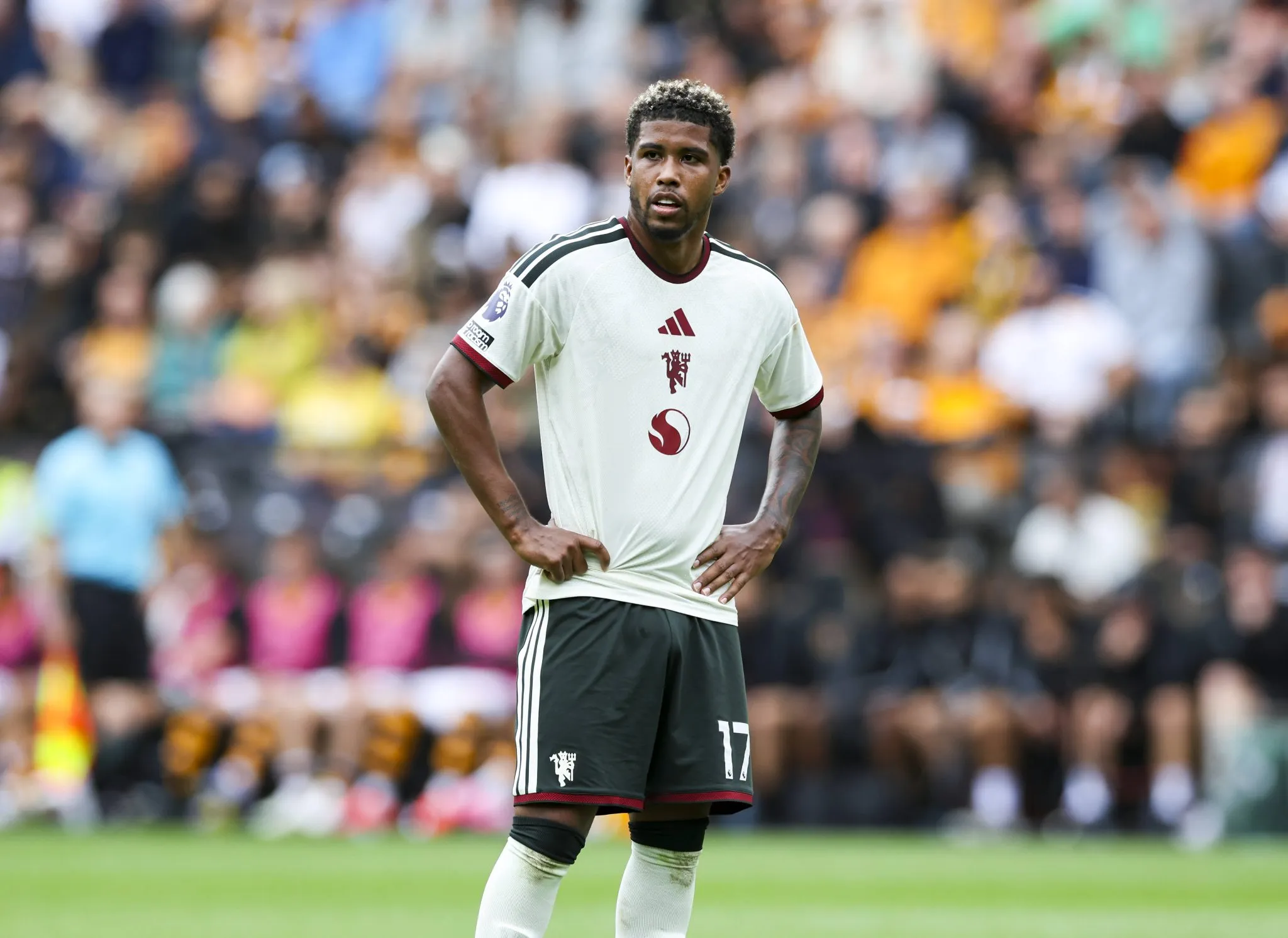 Andrey Santos em a&ccedil;&atilde;o pelo Manchester United