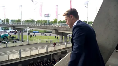 A despedida dos torcedores do Ajax a Frenkie de Jong vai aquecer seu cora&ccedil;&atilde;o