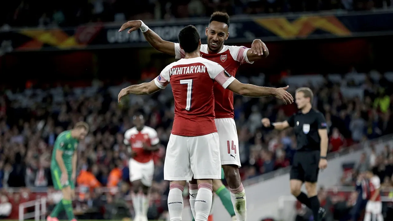 Duelo com Vorskla mediu pouco do Arsenal, mas serviu para Aubameyang fazer seus gols