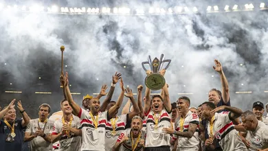 Supercopa tem a emo&ccedil;&atilde;o que um cl&aacute;ssico com duas torcidas&nbsp;merece: S&atilde;o Paulo vence o Palmeiras nos p&ecirc;naltis e &eacute; campe&atilde;o