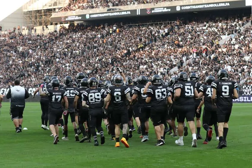 Corinthians Steamrollers fez uma apresenta&ccedil;&atilde;o de futebol americano na Arena Corinthians