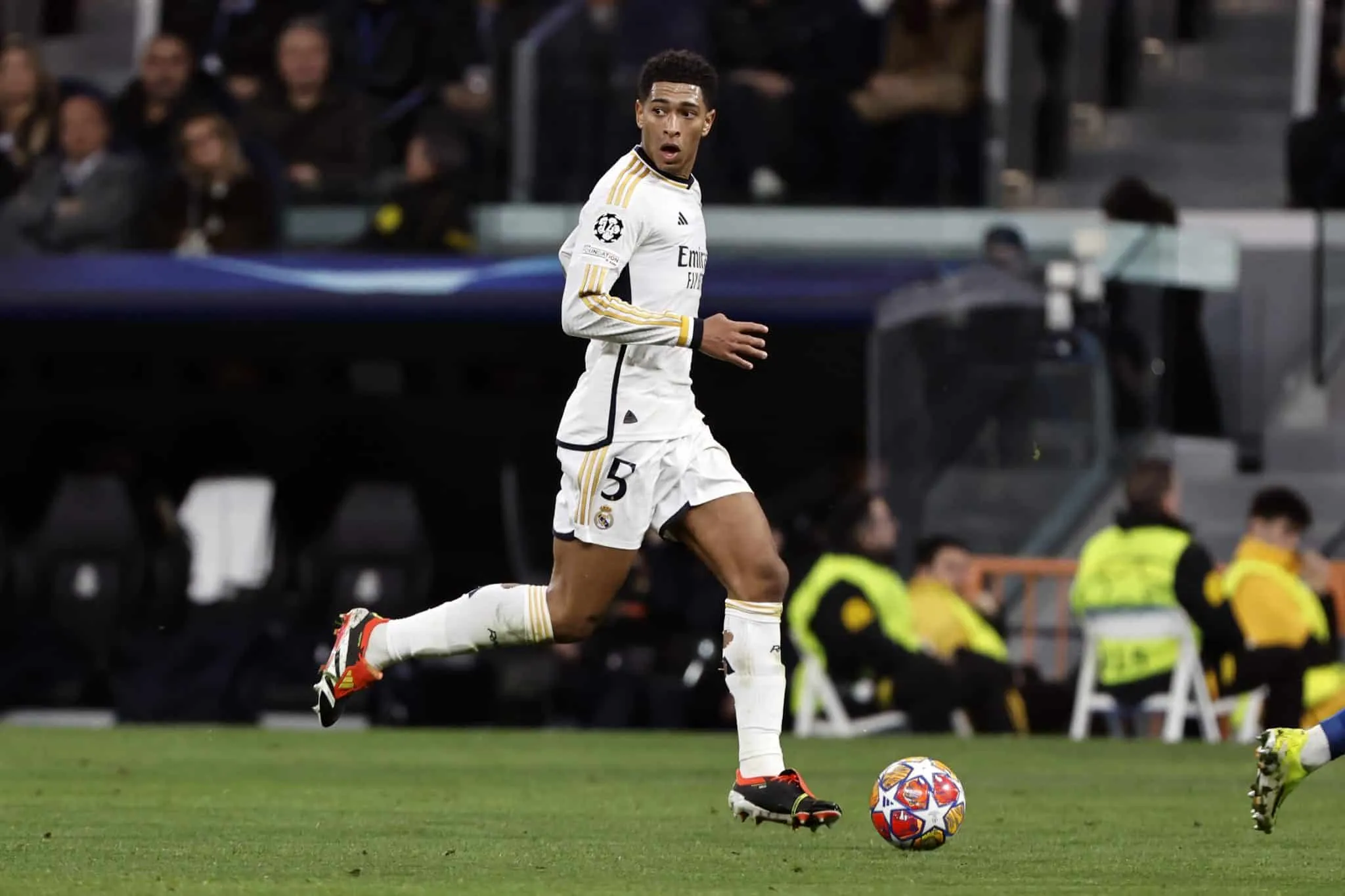 Real Madrid s&oacute; voltar&aacute; a ter Bellingham em 31 de mar&ccedil;o
