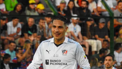 Voc&ecirc; piscou, e Paolo Guerrero foi anunciado no Cesar Vallejo (e vai jogar a Sul-Americana)