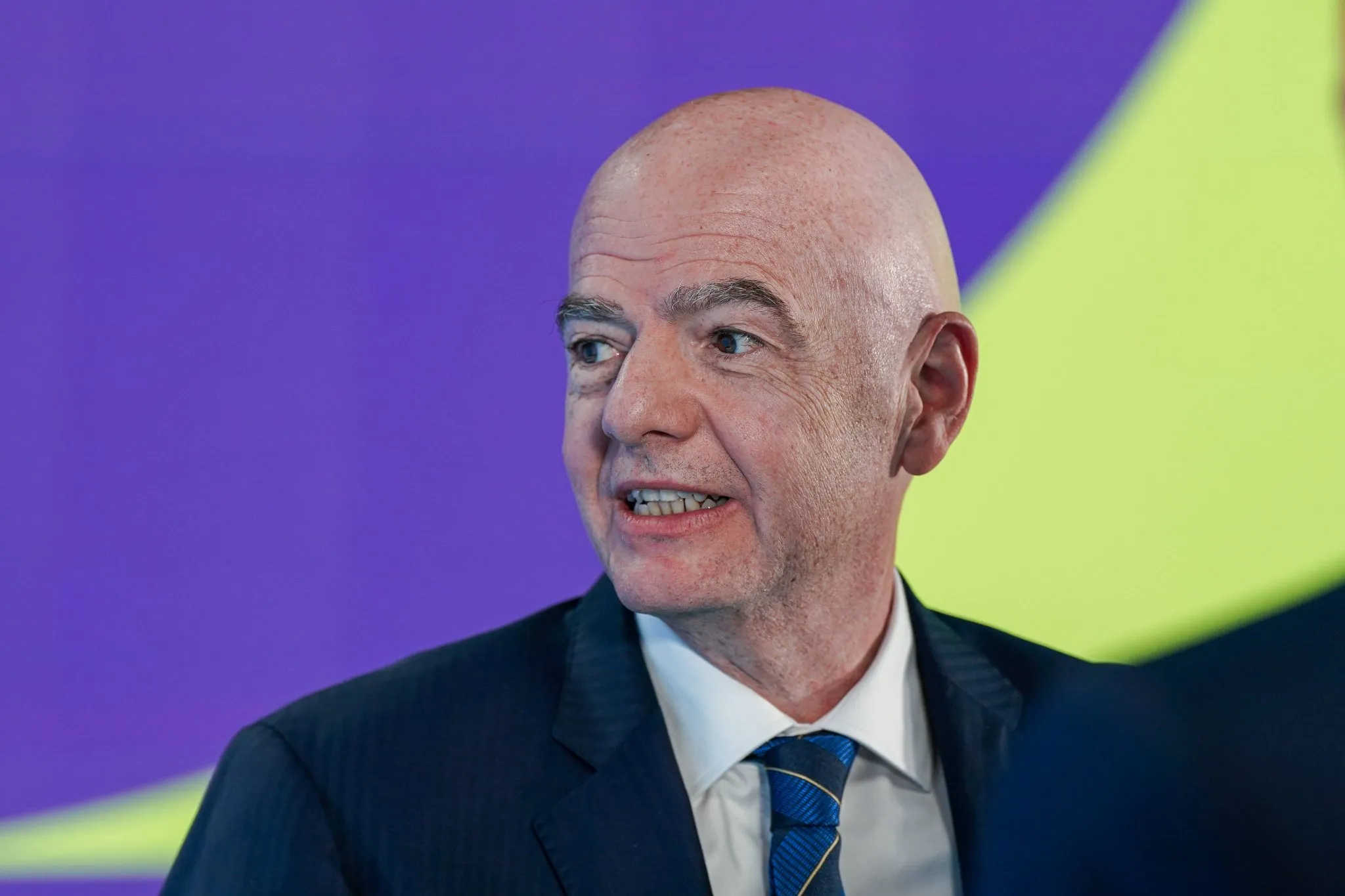 Como Infantino respondeu nova denuncia que o deixa ainda mais pressionado no comando da Fifa?