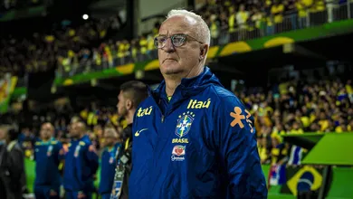 Dorival sonha com final da Copa, mas realidade &eacute; de uma Sele&ccedil;&atilde;o que coleciona recordes negativos