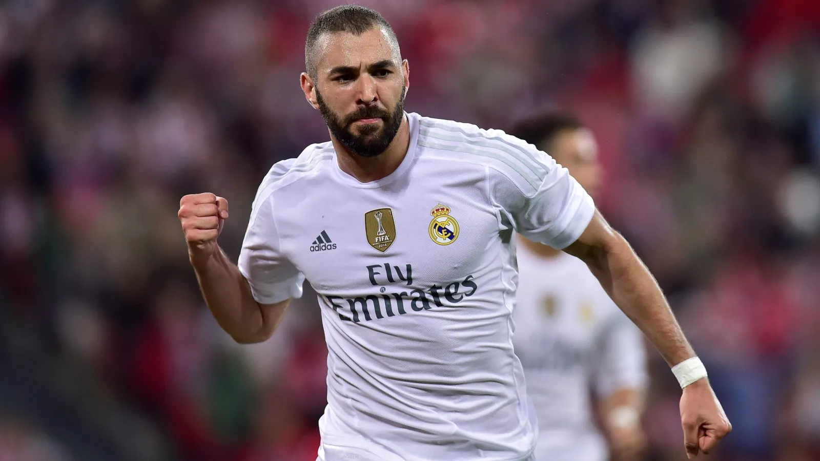 Benzema assume o protagonismo em Bilbao para colocar o Real Madrid na lideran&ccedil;a