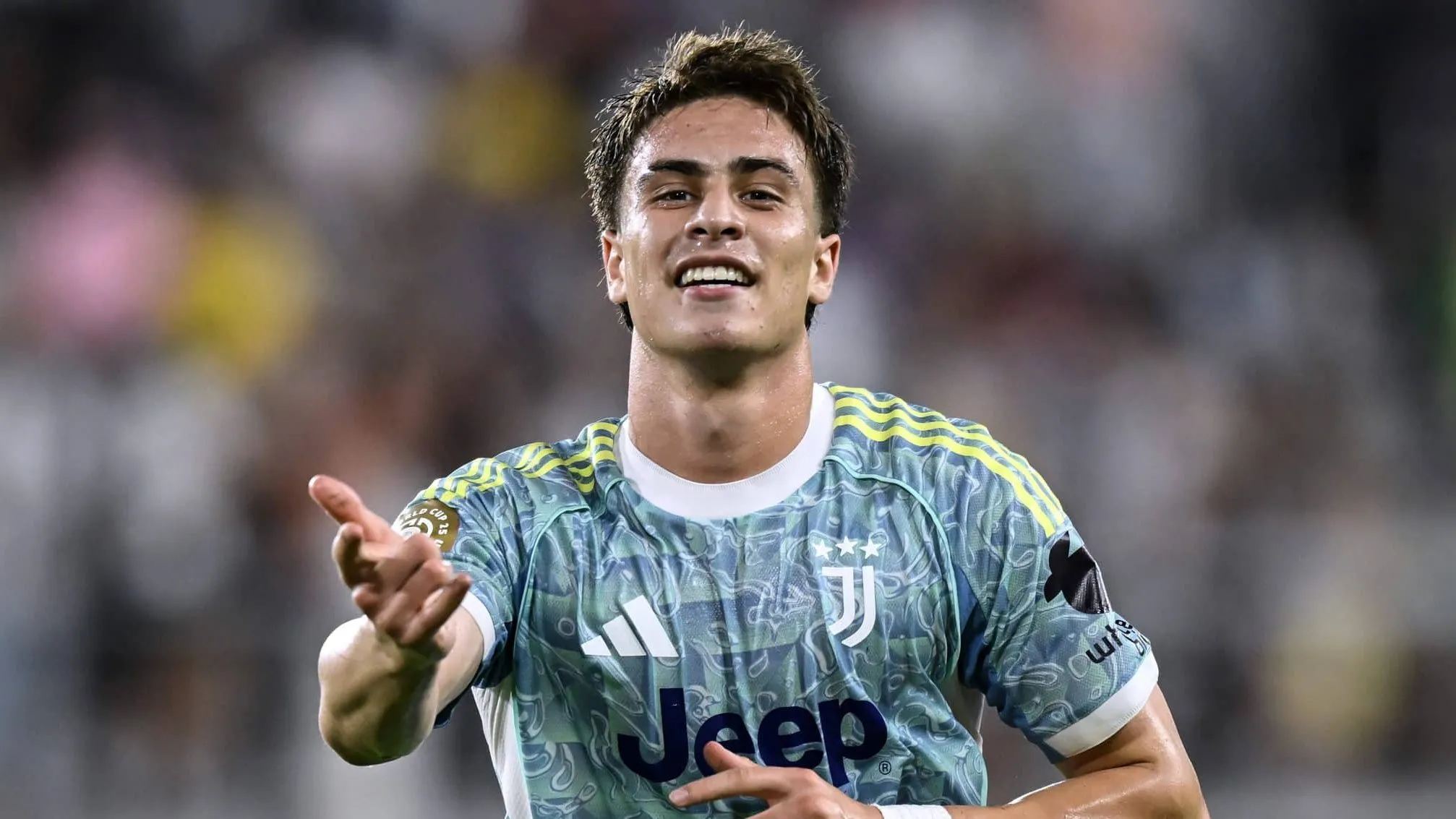 Com brilho de &lsquo;Del Piero turco&rsquo;, Juventus promete pouco e entrega muito em estreia no Mundial