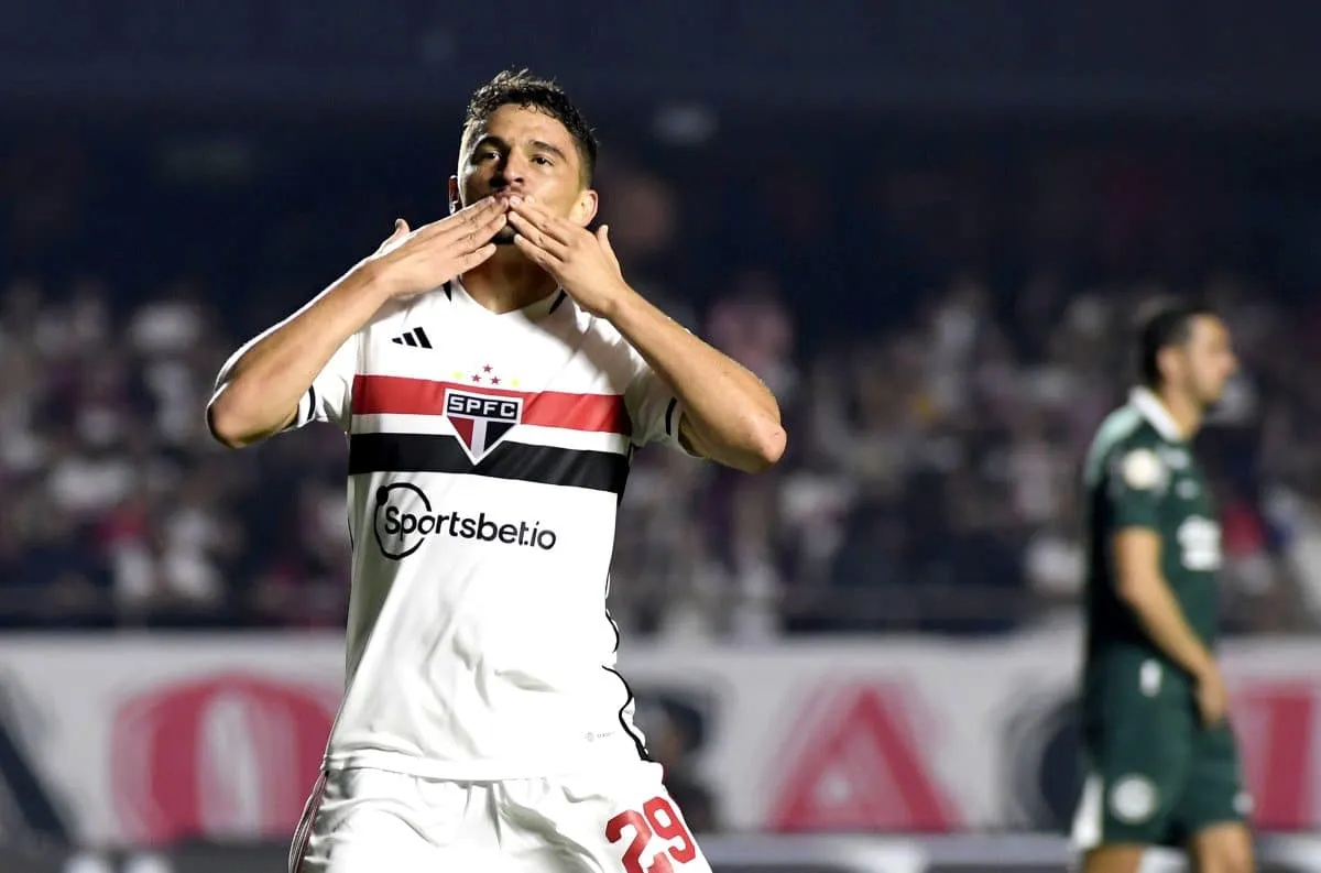 S&atilde;o Paulo: Pablo Maia &eacute; liberado ap&oacute;s morte&nbsp;do&nbsp;pai e vira d&uacute;vida para o cl&aacute;ssico