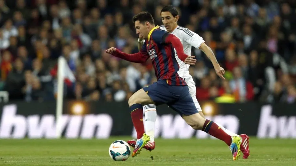 O &aacute;rbitro atrapalhou, mas n&atilde;o diminuiu o espet&aacute;culo entre Barcelona e Real Madrid