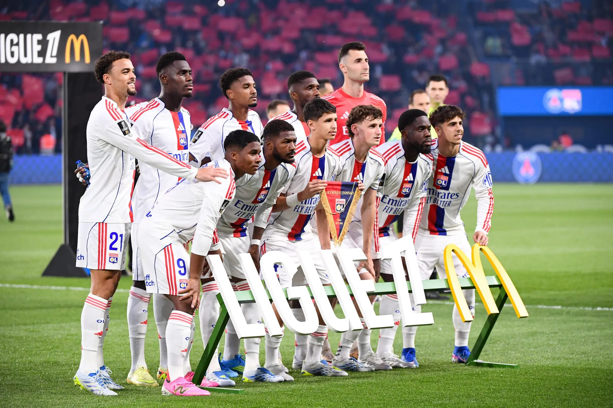 Time do Lyon perfilado para jogo da Ligue 1