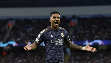 Pacto renovado: Real &eacute; pior que o City, mas com Lunin inspirado avan&ccedil;a nos p&ecirc;naltis
