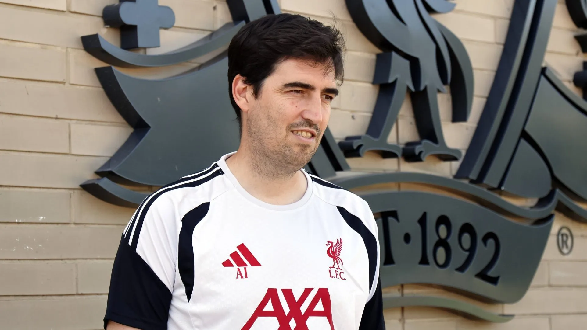 &lsquo;Precisamos de mais&rsquo;: Novo Liverpool de Iraola come&ccedil;a com pedido que diz muito sobre o elenco